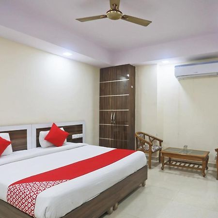 Hotel Rampal Palace New Delhi Exterior photo